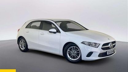 Używany Mercedes A180 SE 136 KM (100 kW) 2020 Biały Hatchback