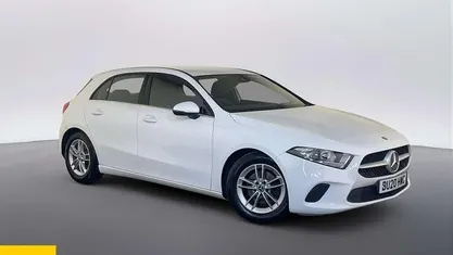 Begagnad Mercedes A180 SE 136 HK (100 kW) 2020 Vit Halvkombi
