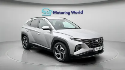 Second-hand Hyundai Tucson Premium 230 CP (169 kW) 2023 Argintiu SUV