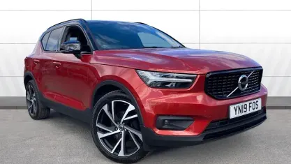 Used Volvo XC40 R-Design Pro 150 HP (110 kW) 2019 Red SUV