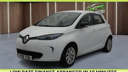 White Used 2016 Renault Zoe Dynamique Hatchback | £4,111 (Fair price)