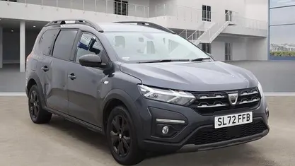 Grey Used 2022 Dacia Jogger Extreme MPV | £11,990 (Fair price)