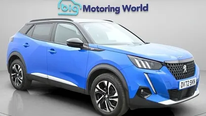 Begagnad Peugeot 2008 GT 131 HK (96 kW) 2022 Blå SUV