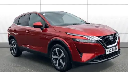 Used Nissan Qashqai N-Connecta 158 HP (116 kW) 2023 Red SUV