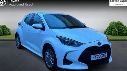Used 2025 Toyota Yaris Hybrid Hatchback | £17,292 (Super price)