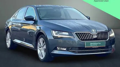 Used 2019 Skoda Superb SE L Executive Hatchback | £14,901 (Fair price)