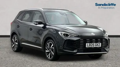 Used MG ZS Trophy 196 HP (144 kW) 2024 Metallic  black pearl SUV