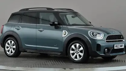 Used Mini Cooper S Classic 220 HP (161 kW) 2022 Green Hatchback