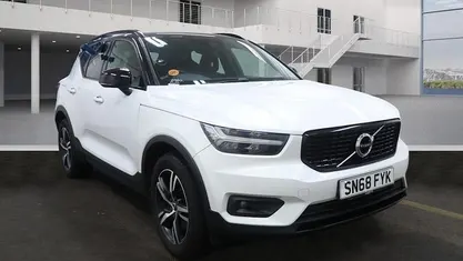 Used Volvo XC40 R-Design 190 HP (139 kW) 2020 SUV