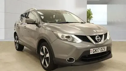 Used Nissan Qashqai N-Vision 116 HP (85 kW) 2016 Grey SUV