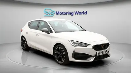 Used Cupra Leon 150 HP (110 kW) 2023 White Hatchback