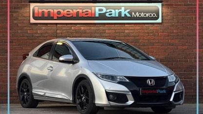 Używany Honda Civic Sport 120 KM (88 kW) 2015 Srebrny Hatchback
