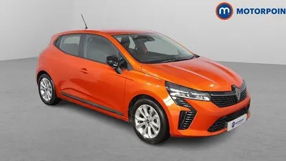 Used 2025 Renault Clio V Evolution Hatchback | £15,499 (Super price)