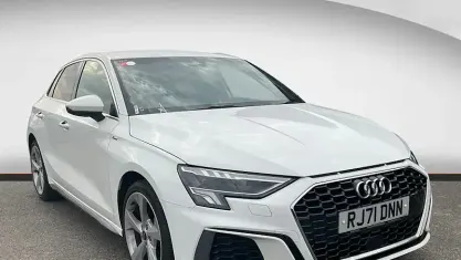 Used Audi A3 Sportback S-Line 110 HP (80 kW) 2021 White Hatchback