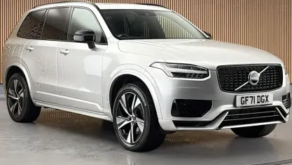 Used Volvo XC90 R-Design 390 HP (286 kW) 2021 Bright silver SUV
