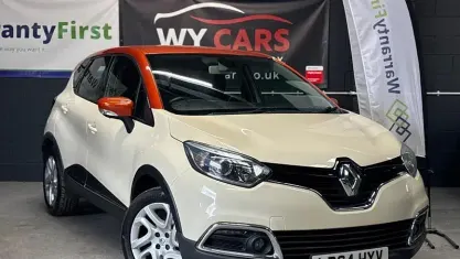 Used Renault Captur Dynamique 90 HP (66 kW) 2015 Cream/orange SUV