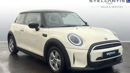 Blue Used 2022 Mini Cooper Classic Hatchback | £14,781 (Fair price)