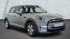Used 2021 Mini Cooper Classic Hatchback | £15,300 (Fair price)