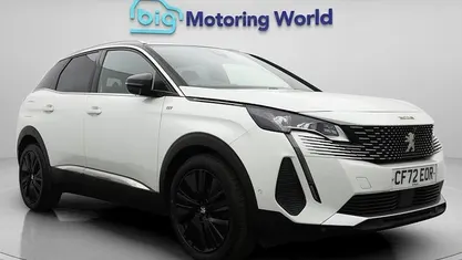 Begagnad Peugeot 3008 Premium 131 HK (96 kW) 2022 Vit SUV