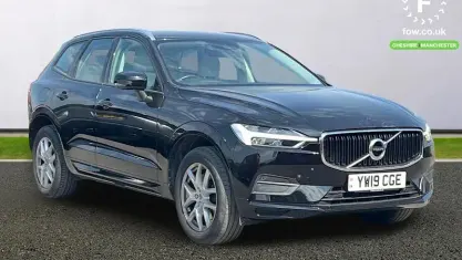 Usado Volvo XC60 Momentum 250 HP (183 kW) 2019 Preto SUV