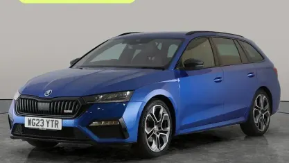 Used Skoda Octavia vRS 245 HP (180 kW) 2023 Blue Estate
