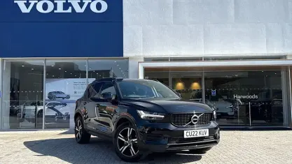 Used Volvo XC40 R-Design 163 HP (119 kW) 2021 SUV