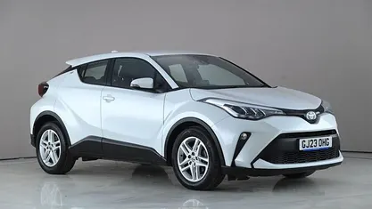 Used Toyota C-HR 122 HP (89 kW) 2023 White SUV