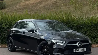 Used Mercedes A180 SE 116 HP (85 kW) 2019 Black Hatchback