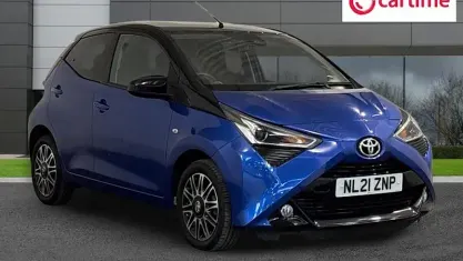 Used Toyota Aygo X-clusiv 72 HP (52 kW) 2021 Blue Hatchback