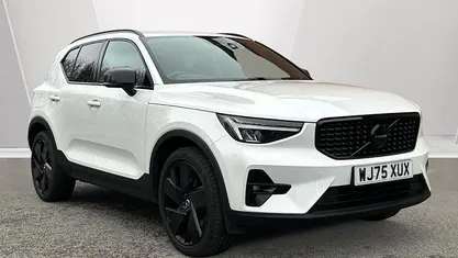 Used Volvo XC40 Plus 163 HP (119 kW) 2025 SUV