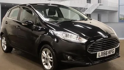 Used Ford Fiesta Zetec 101 HP (74 kW) 2016 Black Hatchback