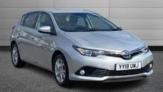 Silver Used 2018 Toyota Auris Hybrid Hatchback | £12,990 (Fair price)