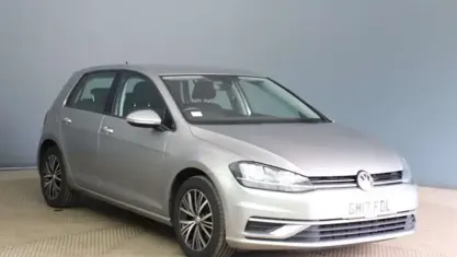Used VW Golf VII SE 125 HP (91 kW) 2017 Silver Hatchback