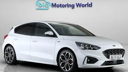 Begagnad Ford Focus ST-Line X 125 HK (91 kW) 2020 Vit Halvkombi