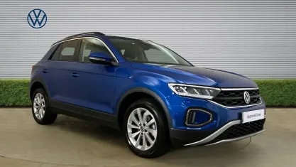 Used VW T-Roc Match 150 HP (110 kW) 2024 Blue SUV