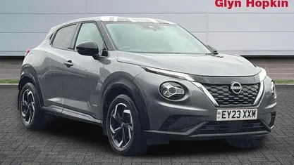 Used Nissan Juke N-Connecta 143 HP (105 kW) 2023 Grey SUV