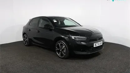 Usado Vauxhall Corsa S 131 HP (96 kW) 2024 Preto Citadino