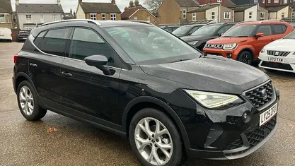 Black New 2025 Seat Arona FR SUV | £19,835 (Fair price)