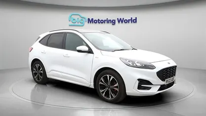 Used Ford Kuga ST-Line X 120 HP (88 kW) 2021 White SUV