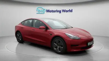 Used Tesla Model 3 Standard Range Plus 222 kW (302 HP) 2021 Sedan