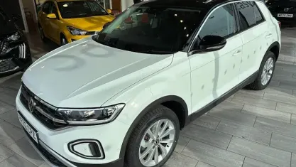 Używany VW T-Roc Style 150 KM (110 kW) 2025 SUV
