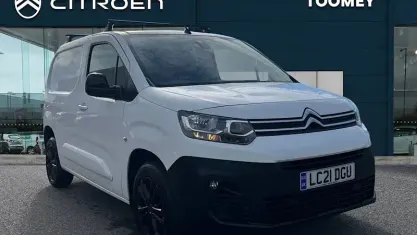 Used Citroën Berlingo 102 HP (75 kW) 2021 White MPV
