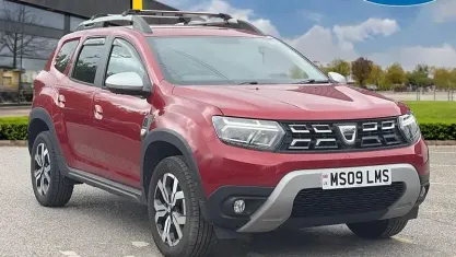Used Dacia Duster Prestige 150 HP (110 kW) 2022 Red SUV