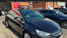 Black Used 2015 Vauxhall Astra Elite Hatchback | £3,100 (Fair price)