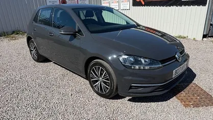 Begagnad VW Golf VII SE 116 HK (85 kW) 2017 Grå Halvkombi