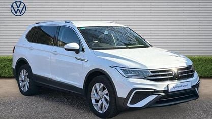 Begagnad VW Tiguan Allspace Life 150 HK (110 kW) 2024 SUV