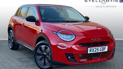 Used Fiat 600 S 101 HP (74 kW) 2025 Red Hatchback