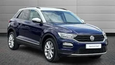 Atlantic blue with pure white roof Used 2018 VW T-Roc Design SUV | £13,195 (Fair price)