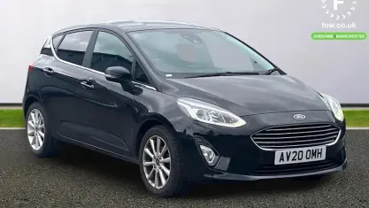 Używany Ford Fiesta Premium 101 KM (74 kW) 2019 Czarny Hatchback