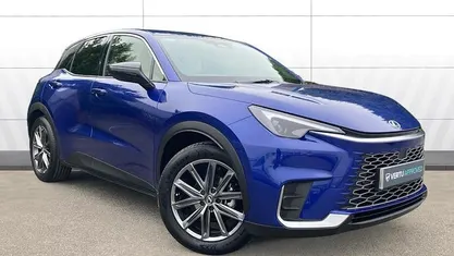 Used 2026 Lexus LBX SUV | £29,374 (Fair price)